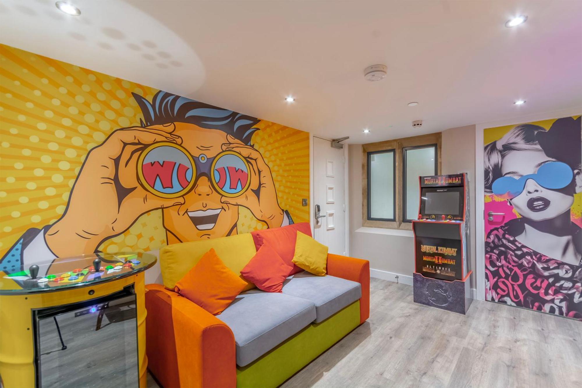 The Old School House - Luxury Themed Nottingham